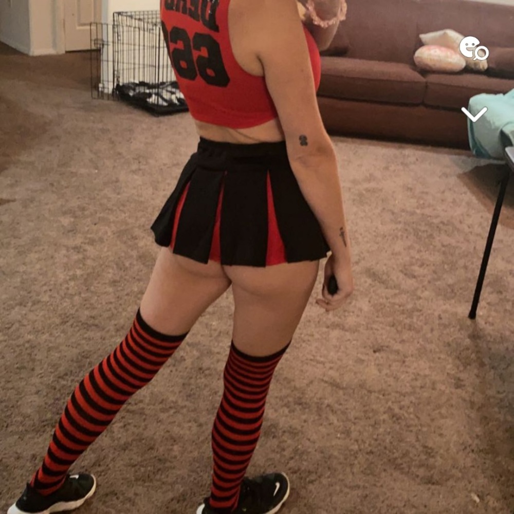 ❤️Dolls Kill 🖤Cheerleader and/or derby girl 📣 Halloween costume - Picture 8 of 8